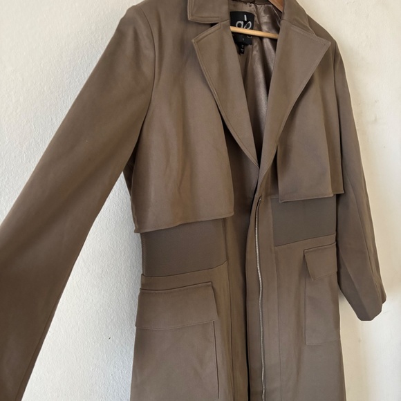 Alo Women’s FORMATION TRENCH COAT Olive Tree Size Medium - Picture 9 of 16